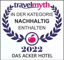 travelmythacker.webp